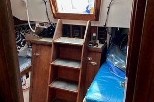 1981 Hinterhoeller Niagara 35